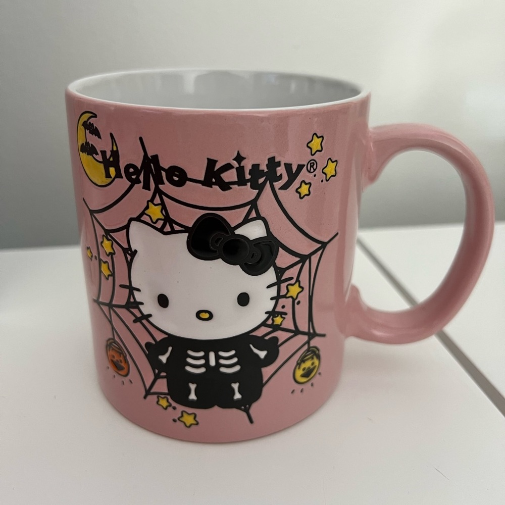 🕸️🎃🩷Hello Kitty Pink Halloween mug🩷🎃🕸️